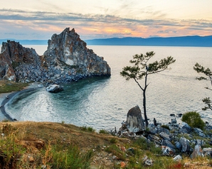 Вид на Байкал