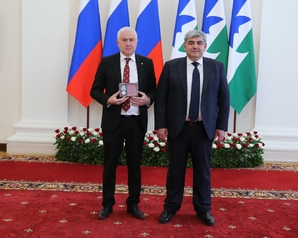 Депутат парламента Кабардино-Балкарской Республики от партии "Зеленые" Аслан Алтуев удостоен медали "За гражданское мужество"